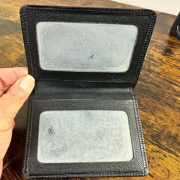 Louis Vuitton Epi Leather Slim Bifold Wallet W/ Certificate of Authenticity - Picture 4 of 13